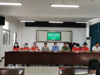 “食品安全与营养中国行”走进陈河中学