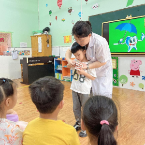 应城市实验幼儿园：  爱牙护牙，从我做起