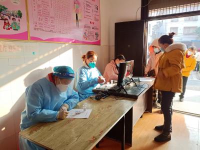 杨河镇开展免费宫颈癌筛查 守护女性健康