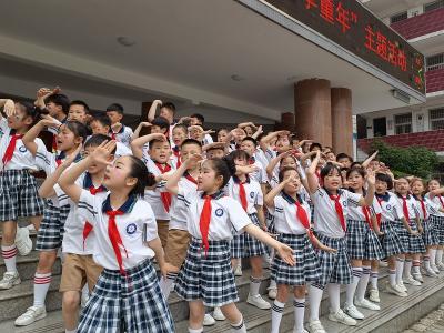 应城市实验小学：唱响童歌    悦享童年