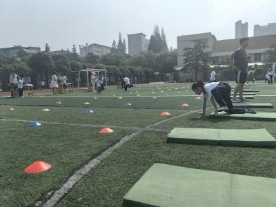 应城市实验小学在赛事活动中培养自理小能手