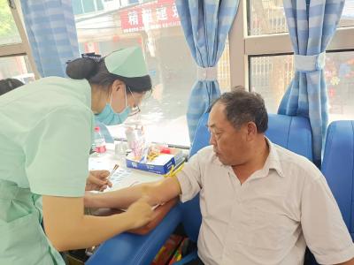 杨河镇组织开展无偿献血活动