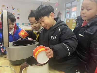 腊八节传统文化走进应城经济开发区中心幼儿园
