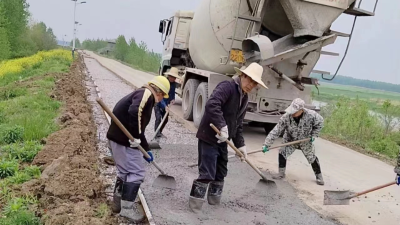 应城南垸良种场农村公路建设铺“坦途”