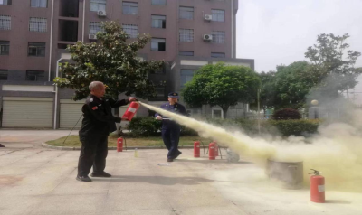 应城和立物业开展消防安全演练提升应急处置能力