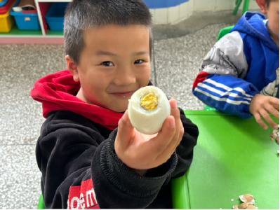 三月三   荠菜煮鸡蛋——应城杨河镇中心幼儿园开展民俗体验活动