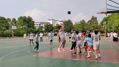 应城二中举行篮球联赛丰富学生课余生活