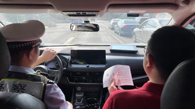 全程仅用5分钟   应城交警帮考生“提速”补办高考准考证