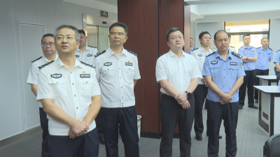 湖北警官学院来应城考察城市运行管理中心暨“情指行”一体化合成作战中心运行情况