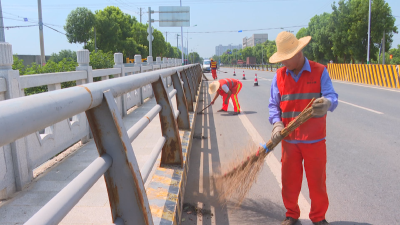 《致敬高温下的劳动者》高温下的坚守 公路人显“炎”值担当