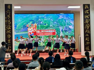 应城市庆祝新中国成立75周年暨“我们的节日 • 中秋”文艺汇演精彩上演