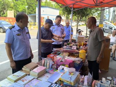 护航开学季   应城市杨河镇多部门开展校园安全检查