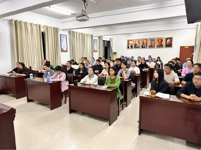 践行群众路线 厚植为民情怀——市委党校组织学员集中观看《周恩来的四个昼夜》