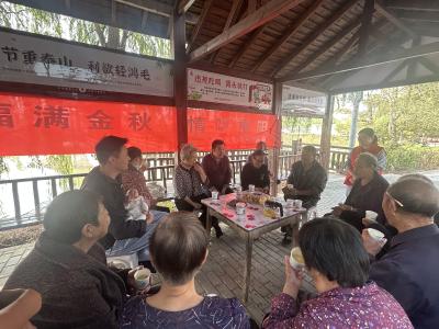 应城市田店镇：桂花香里话家常，重阳佳节情暖秋