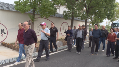 应城市城北街道办事处组织离退休干部参观和美乡村建设成果