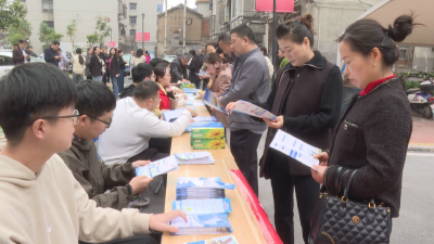 应城：社保服务进社区 暖心惠民零距离