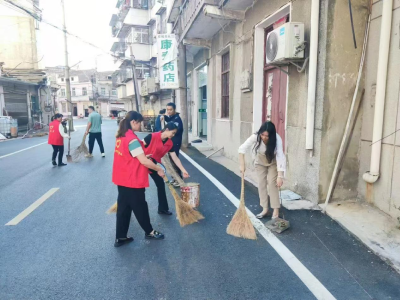 应城市长江埠街道白布街社区开展“清洁家园”活动