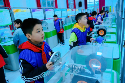 感受科技魅力  点燃科技梦想|中国流动科技馆巡展受应城青少年青睐