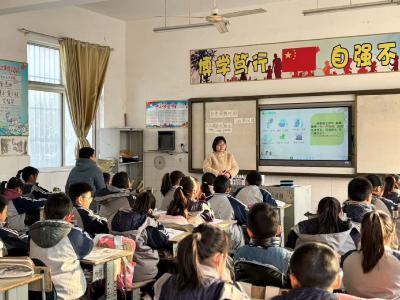 应城市开发区学校教联体新质课堂教学创优验收在四里棚中心学校举行
