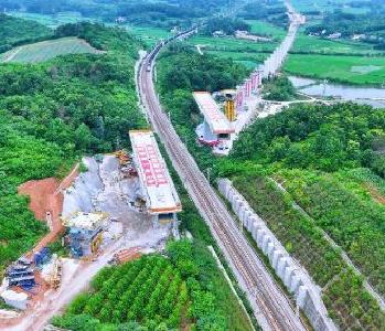 【“牢记嘱托 建成支点”市州委书记访谈】宜昌市委书记熊征宇：扛牢“三个重要”新使命 干出“奋勇争先”新作为 
