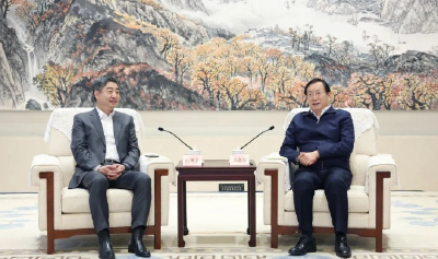 王忠林李殿勋与华为公司轮值董事长胡厚崑座谈