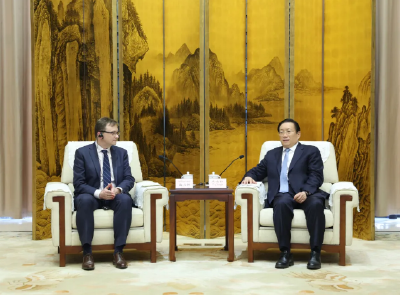 王忠林李殿勋会见参加2025“相约春天赏樱花”经贸洽谈活动嘉宾和企业代表 开放引领发展 合作共赢未来