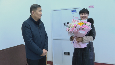 城市退役军人事务局：致敬退役女兵 情暖最美军属