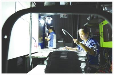 应城钰林汽车零部件有限公司：忙生产    抢市场