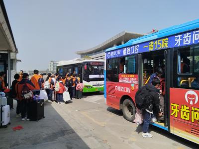 应城市众达公交公司：科学调配  确保市民出行畅通无忧