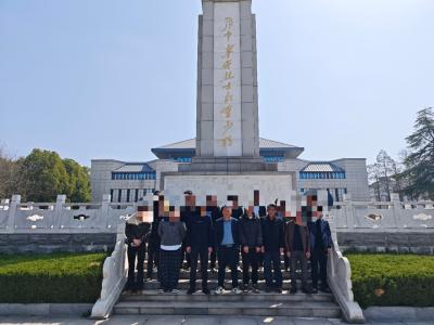 应城社区矫正对象参加清明祭英烈活动