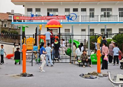 应城市杨岭镇：建设娱乐器材    充实居民生活