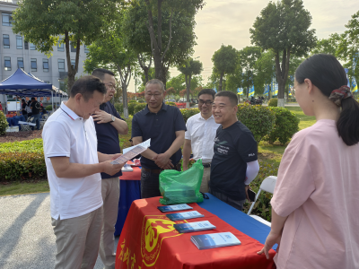 应城市医疗保障局：党建引领“医保蓝”   志愿服务“零距离”