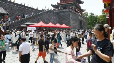 双向奔赴！荆州步步“精”心，游客连连入戏