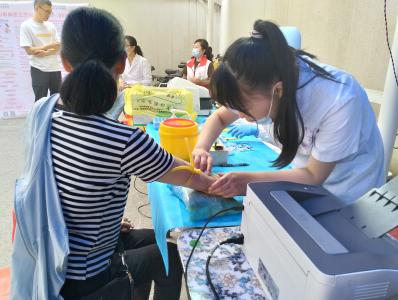 应城市蒲阳医院联合城中街道古城台社区启动公益健康筛查体检行动