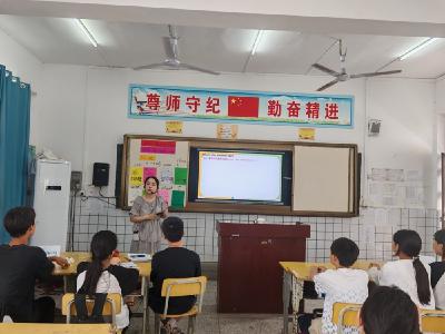 应城市举行“新质课堂”验收活动