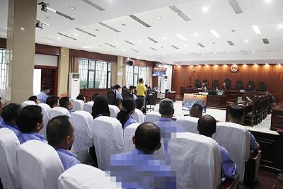 应城涉案企业职工参与公开庭审 沉浸式接受警示教育