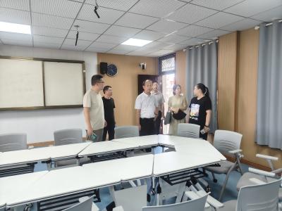 应城市教育装备站把脉东马坊小学  推动教育装备提质增效