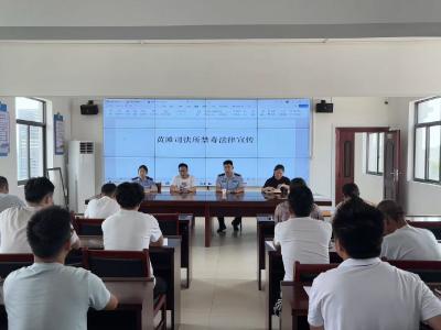应城市黄滩镇：警司联动筑防线  禁毒宣传面对面