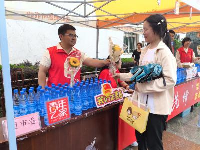 青春护航 爱心助考 共青团应城市委助力2025年高考志愿服务