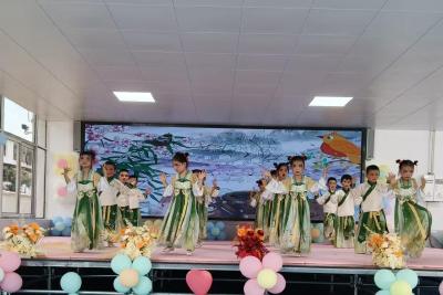 应城市三合镇幼儿园：快乐“六一”  童心飞扬