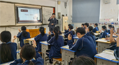 应城市第一高级中学举办青年教师教学基本功竞赛