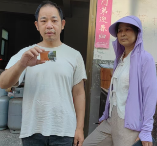 应城残联：公交办卡送到手   为民服务零距离