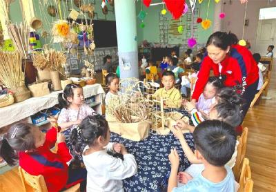 应城市实验幼儿园举行端午节主题庆祝活动