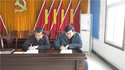 辛榨乡召开2017年一季度党建工作推进会
