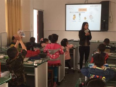 南城石桥小学开展数学推优“磨课”活动