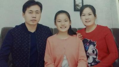 最美家庭——国税局谢万玲家庭