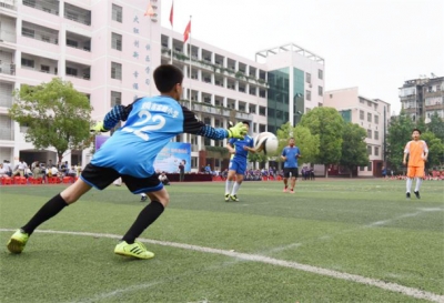 全省青少年足球“四进校园”在我市启动