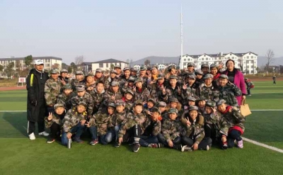 边走边学——护国小学研学旅行活动顺利完成