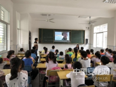 禁毒教育走进南城石桥小学