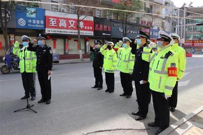 安陆五名公安干警火线入党